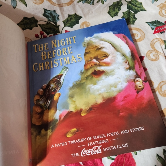 Coca-Cola Christmas Santa Bundle - Picture 8 of 13